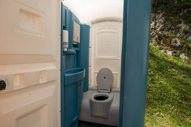 Best Luxury portable toilet rental  in Hartington, NE